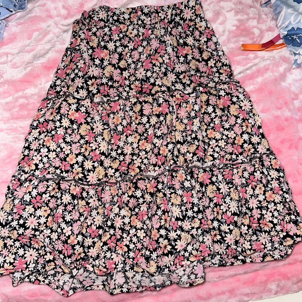 floral skirt